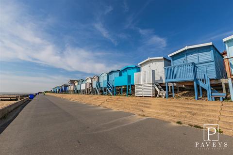 Chalet for sale, The Leas, Frinton-On-Sea