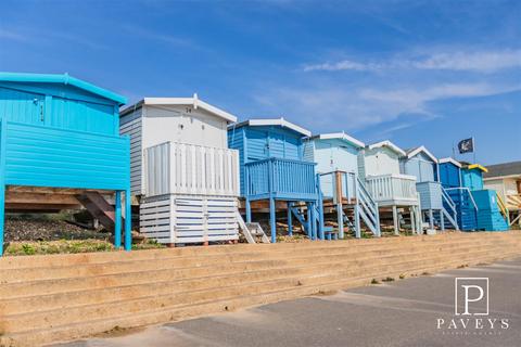 Chalet for sale, The Leas, Frinton-On-Sea