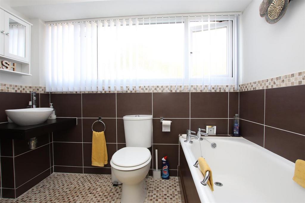 Bathroom.JPG