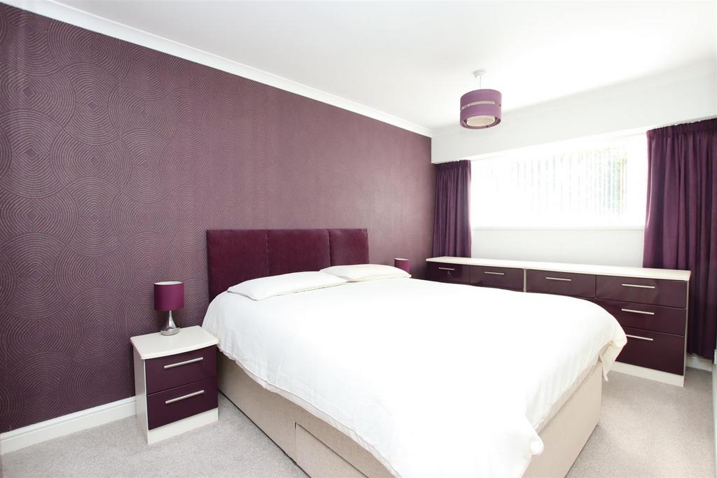 Bedroom one.JPG