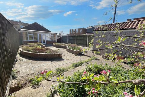 2 bedroom detached bungalow for sale, Horsham Avenue, Bournemouth, BH10 7