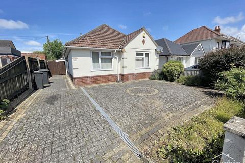 2 bedroom detached bungalow for sale, Horsham Avenue, Bournemouth, BH10 7