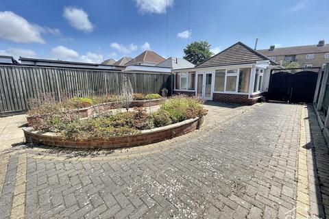 2 bedroom detached bungalow for sale, Horsham Avenue, Bournemouth, BH10 7