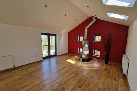 3 bedroom detached house to rent, Sparnock, Truro