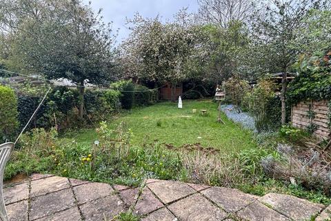 4 bedroom semi-detached house for sale, Millway, Mill Hill, NW7