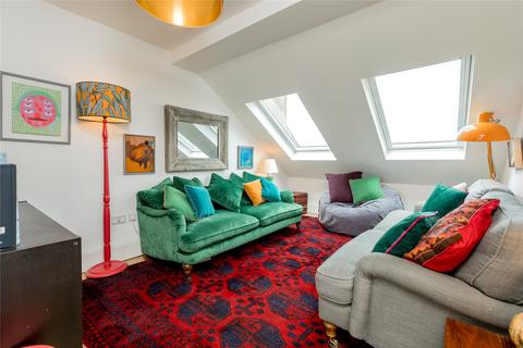 377/7 Leith Walk, Edinburgh, EH6 8SE