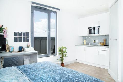 Studio to rent, Stoddart Street, Newcastle Upon Tyne