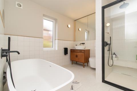 3 Dundonald Road, Broadstairs, CT10 1PE