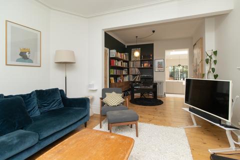 3 Dundonald Road, Broadstairs, CT10 1PE