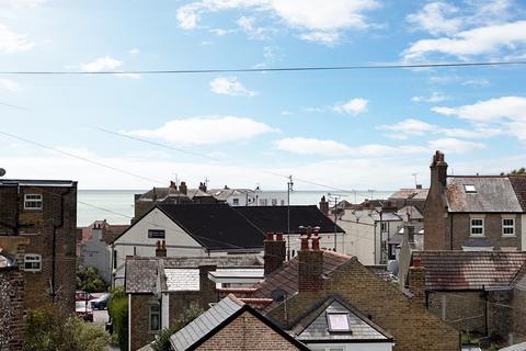 4 bedroom semi-detached house for sale, Crow Hill, Broadstairs, CT10