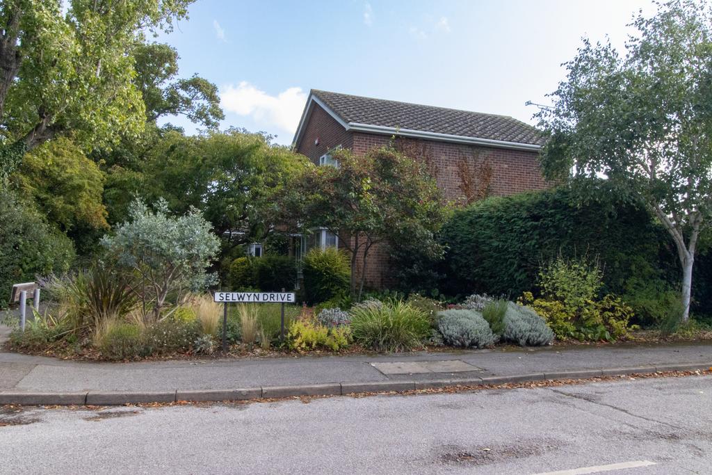 General House-7