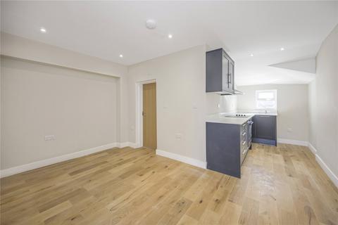 Studio to rent, Connect Lane, London, IG6