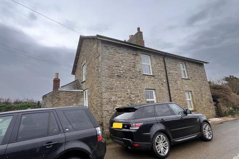 3 bedroom semi-detached house to rent, North Cliffs, Tehidy