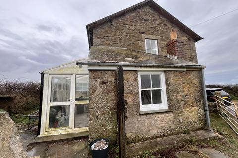 3 bedroom semi-detached house to rent, North Cliffs, Tehidy