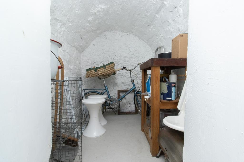 Picture 12