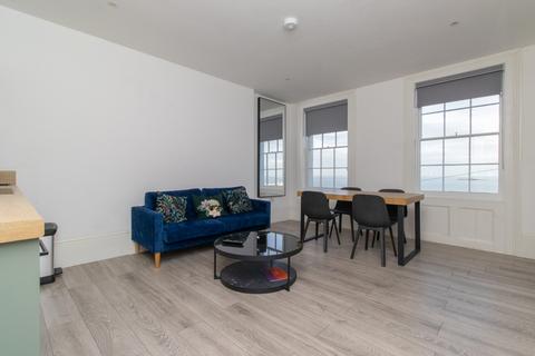 2 bedroom flat for sale, St. Georges Terrace, Herne Bay, CT6