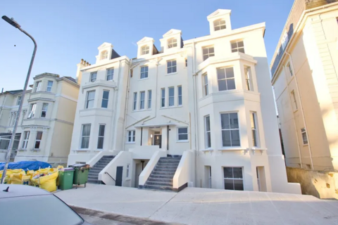 3 bedroom flat for sale, Trinity Gardens, Folkestone, Kent, CT20