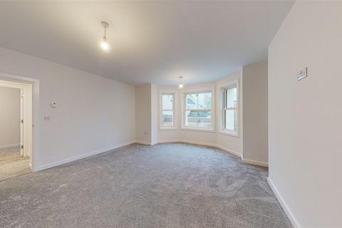 3 bedroom flat for sale, Trinity Gardens, Folkestone, Kent, CT20