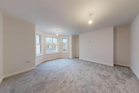 3 bedroom flat for sale, Trinity Gardens, Folkestone, Kent, CT20
