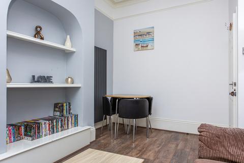 1 bedroom flat for sale, Tontine Street, Folkestone, CT20