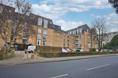 1 bedroom property for sale, Sandgate Road, Folkestone, CT20