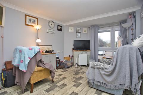1 bedroom property for sale, Sandgate Road, Folkestone, CT20