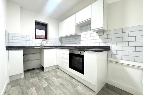 2 bedroom flat to rent, Church Road, Ramsgate, Kent, CT11