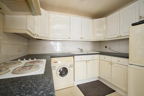 1 bedroom flat for sale, High Street, Ramsgate, CT11