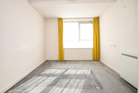1 bedroom flat for sale, High Street, Ramsgate, CT11
