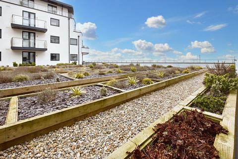 2 bedroom flat for sale, Beach Drive, Ramsgate, CT11