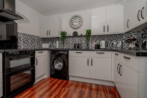 1 bedroom flat for sale, High Street, Ramsgate, CT11