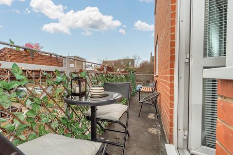 1 bedroom flat for sale, High Street, Ramsgate, CT11