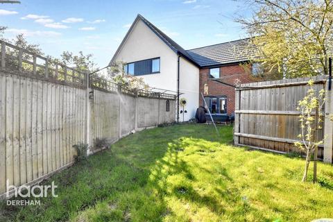 5 Bridge Close, Great Witchingham, Norwich, NR9 5TE