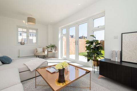 4 bedroom detached house for sale, Vulcan Close, Whitstable, Kent, CT5