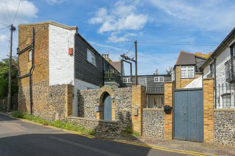4 bedroom semi-detached house for sale, The Courtyard, Broadstairs, CT10