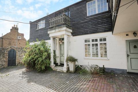4 bedroom semi-detached house for sale, The Courtyard, Broadstairs, CT10