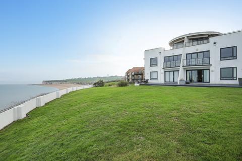 2 bedroom flat for sale, Joss Gap Road, Broadstairs, Kent, CT10
