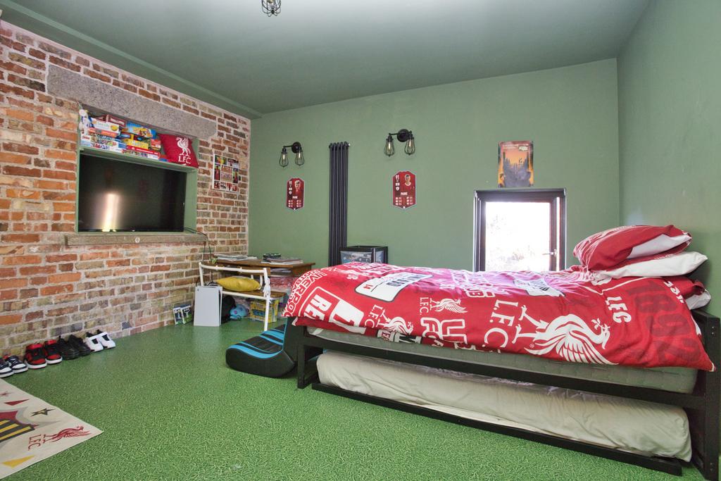 Picture 12