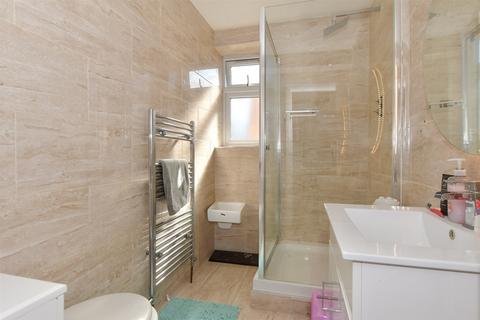 13 King George Road, Waltham Abbey, EN9 1HG