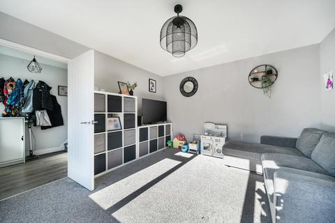 10 Bedwyn Close, Swindon, SN2 1SG