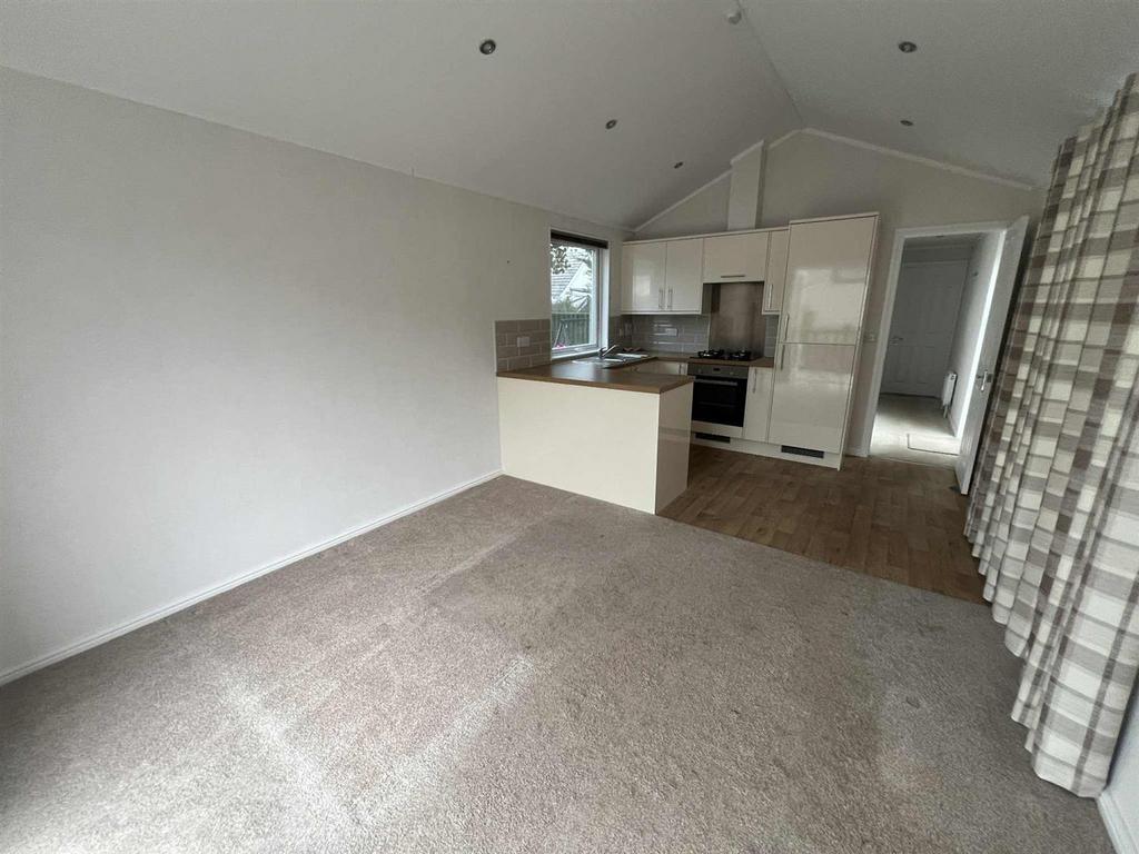 Living room 1.jpg