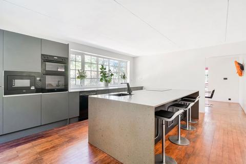 5 bedroom detached house for sale, Furzefield Chase, East Grinstead RH19