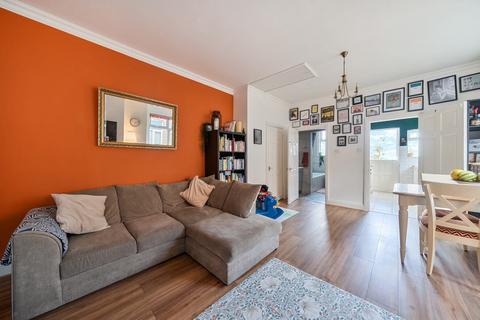 191 Grange Road, London, SE25 6TG