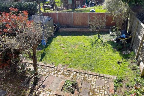 9 Dryden Road, Exeter, EX2 5BS