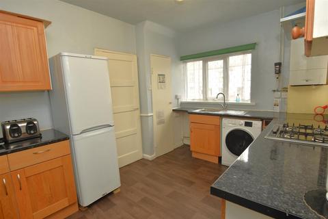 9 Dryden Road, Exeter, EX2 5BS