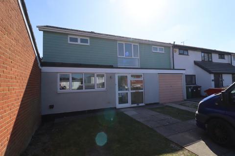 4 bedroom end of terrace house to rent, Botelers, LEE CHAPEL SOUTH, Basildon, SS16