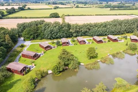 2 bedroom lodge for sale, Storwood, York, Yorkshire, YO42
