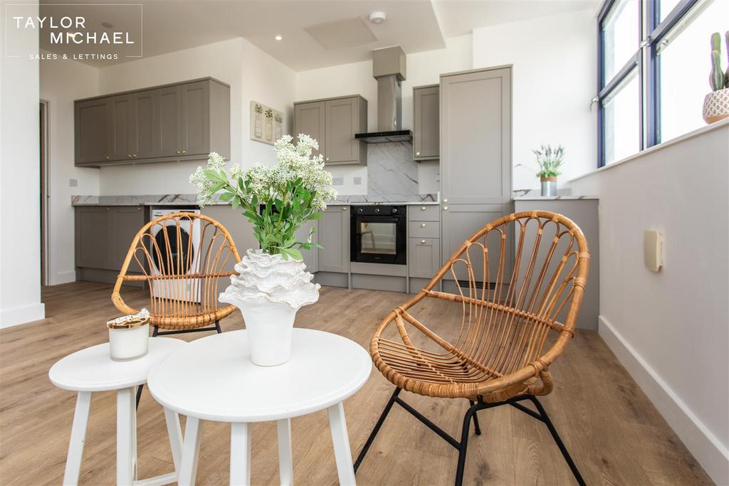 Kitchen / Living Room