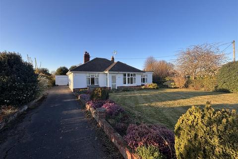 3 bedroom detached bungalow for sale, Rogues Lane, Pettistree, Woodbridge