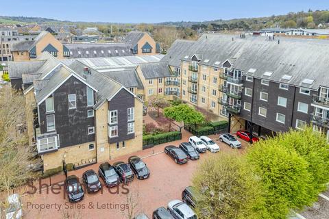 2 bedroom flat for sale, Broadmeads, Ware SG12